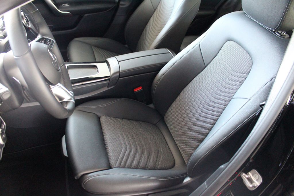 Mercedes-Benz A 250 2024