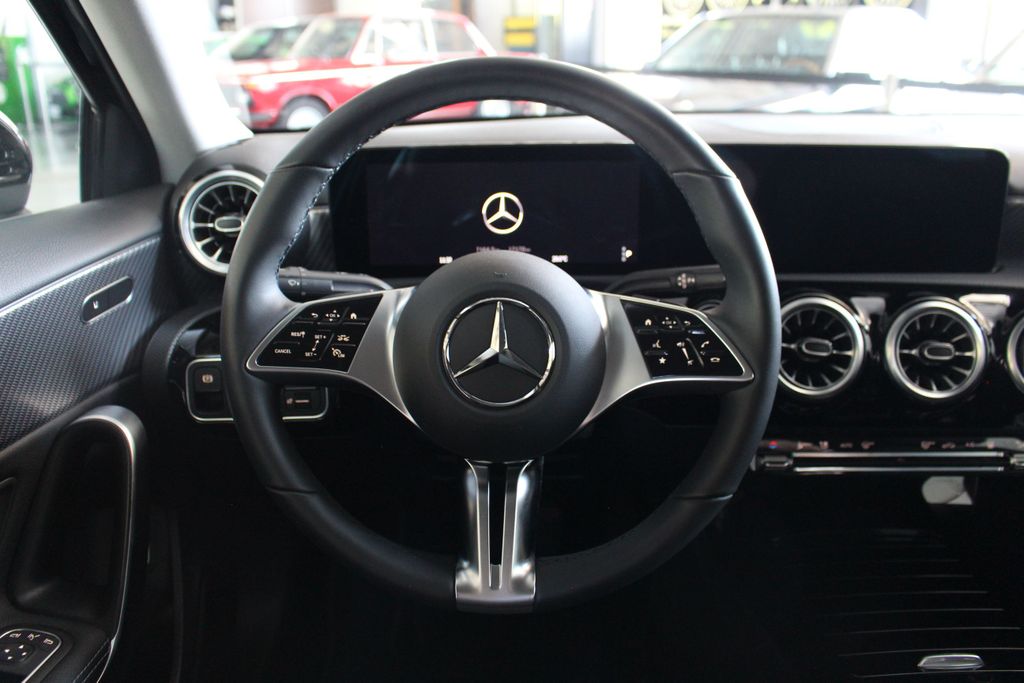 Mercedes-Benz A 250 2024
