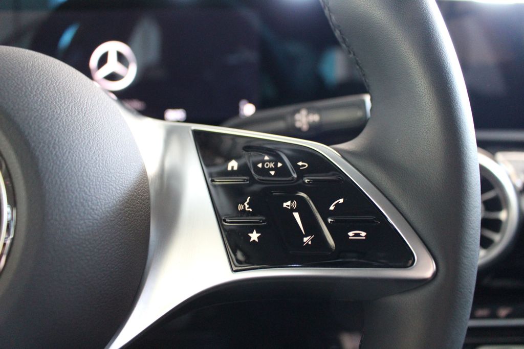 Mercedes-Benz A 250 2024