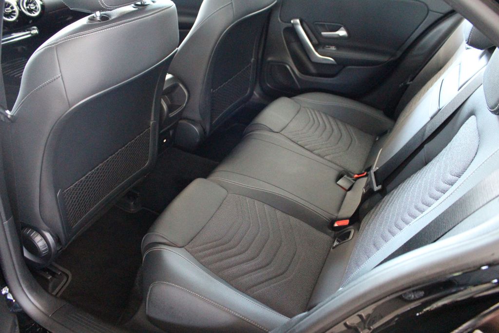 Mercedes-Benz A 250 2024