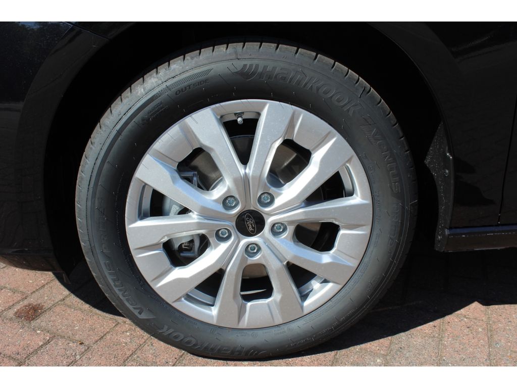 Ford Grand Tourneo 2025