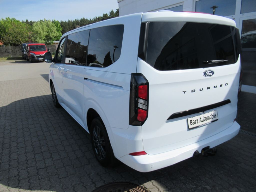 Ford Tourneo Custom 2024