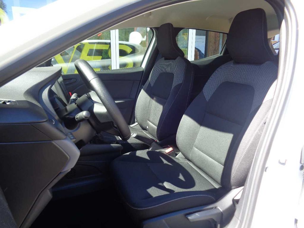 Mitsubishi Colt 2025