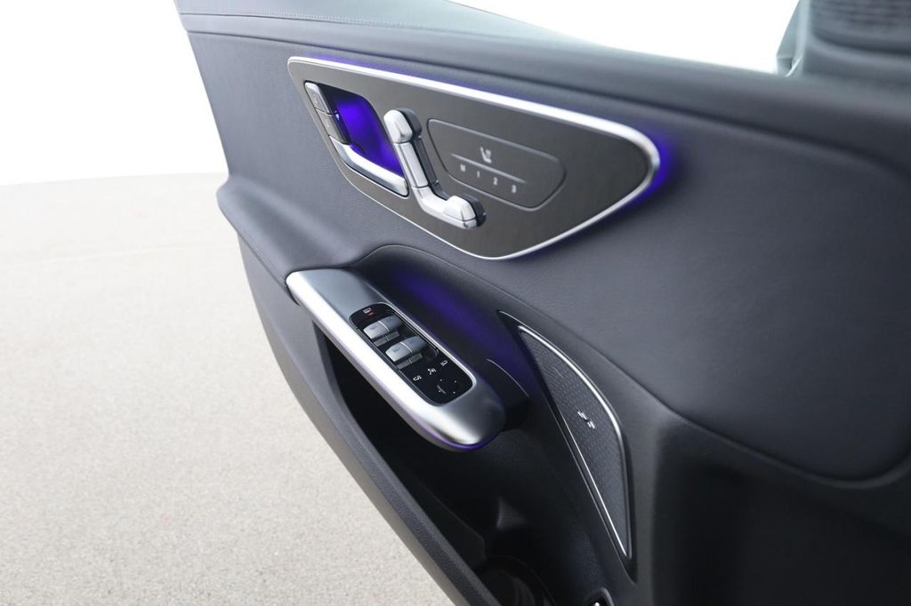 Mercedes-Benz C 220 2025