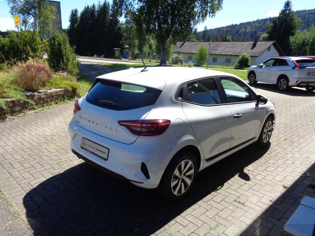 Mitsubishi Colt 2025