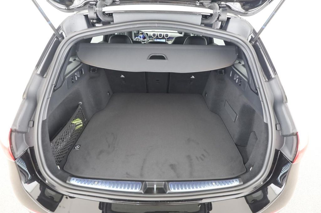 Mercedes-Benz C 220 2025