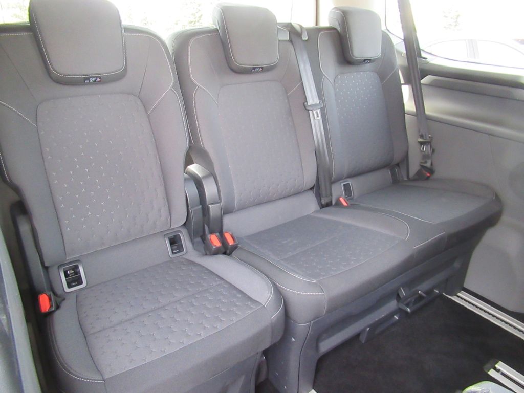 Ford Tourneo Custom 2024