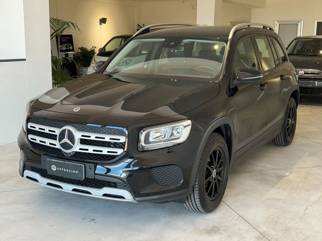 Mercedes-Benz GLB 200 2022
