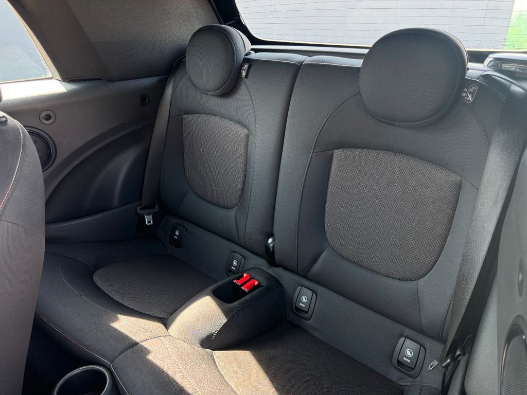 MINI Cooper Cabrio 2022