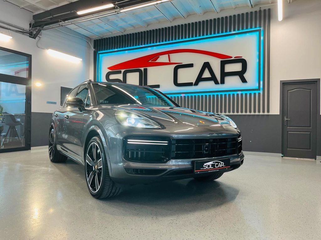 Porsche Cayenne 2022