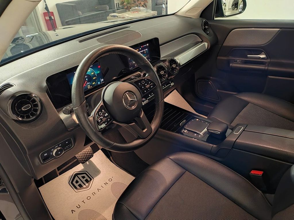 Mercedes-Benz GLB 200 2022