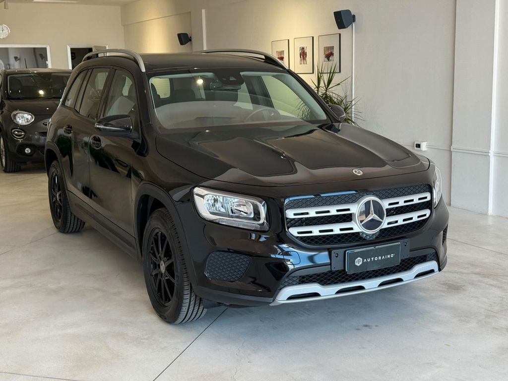 Mercedes-Benz GLB 200 2022