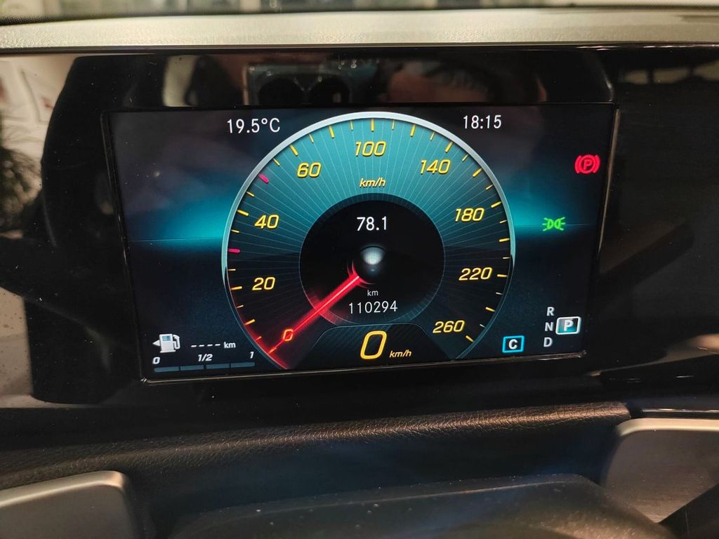 Mercedes-Benz GLB 200 2022