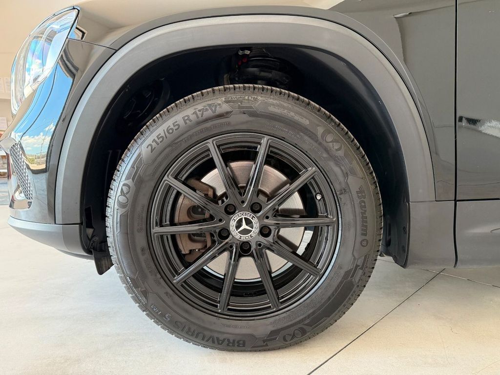 Mercedes-Benz GLB 200 2022