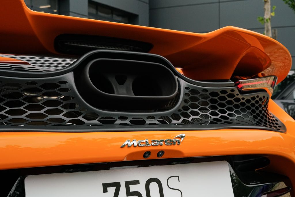 McLaren 750S 2025