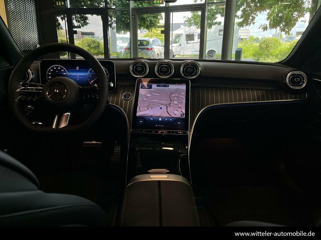 Mercedes-Benz C 300 2025