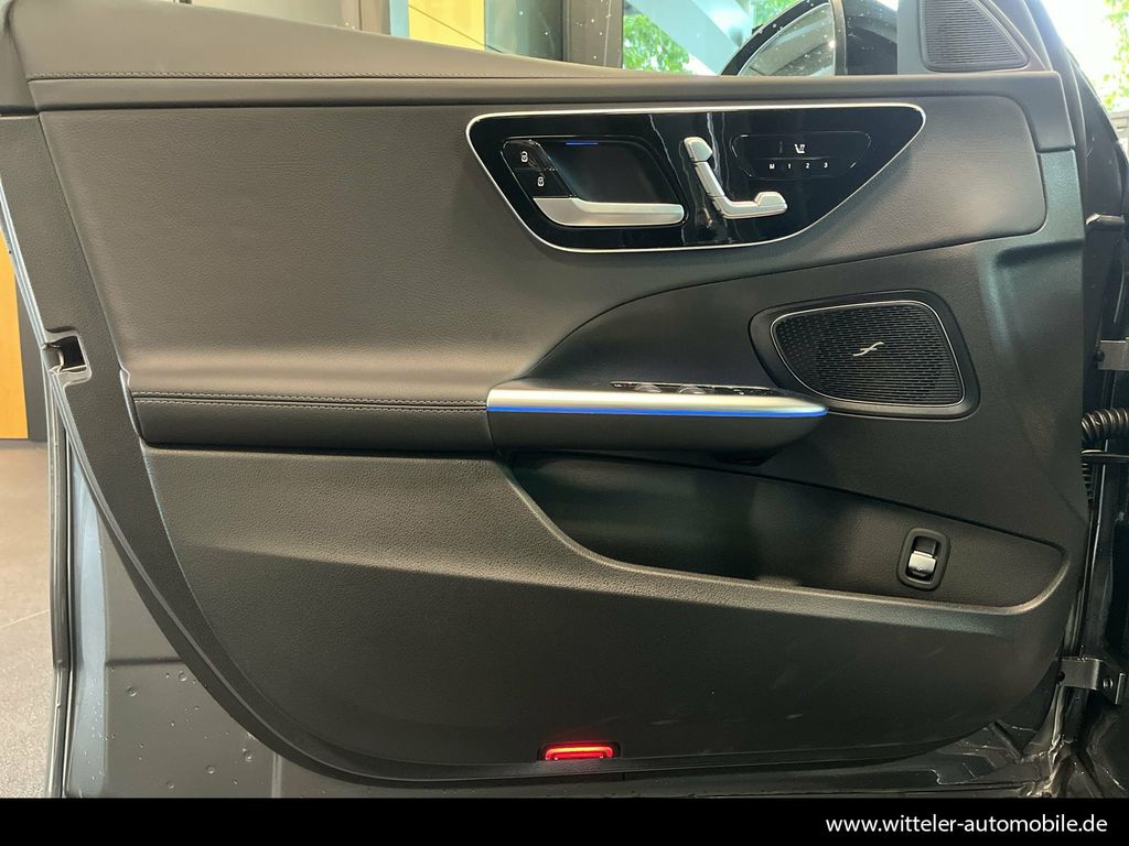 Mercedes-Benz C 300 2025