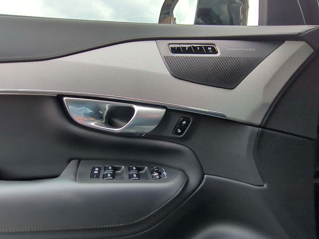 Volvo XC90 2023