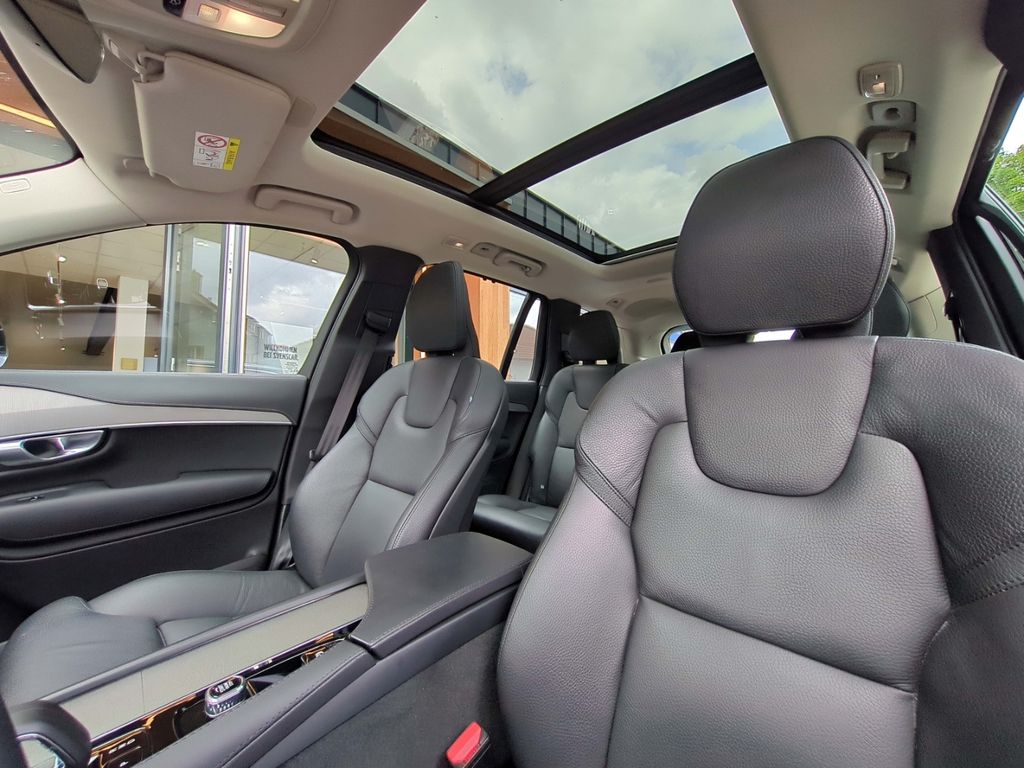 Volvo XC90 2023