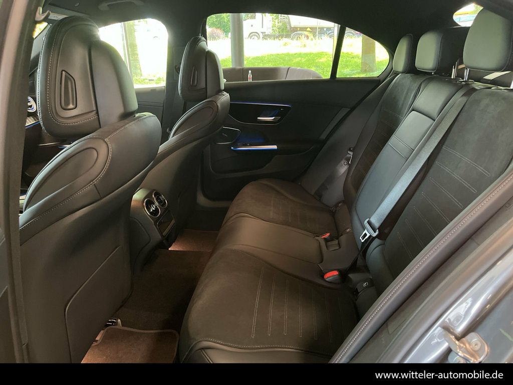 Mercedes-Benz C 300 2025