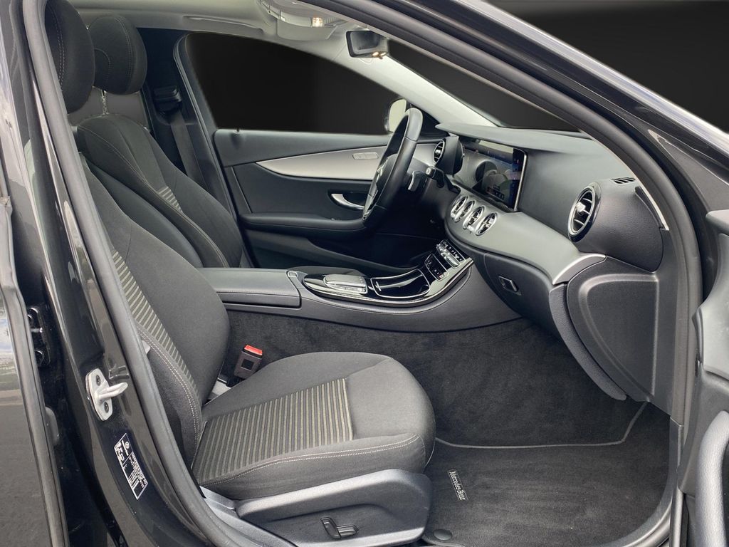 Mercedes-Benz E 300 2021