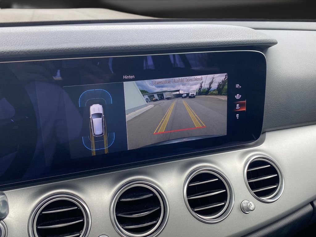 Mercedes-Benz E 300 2021