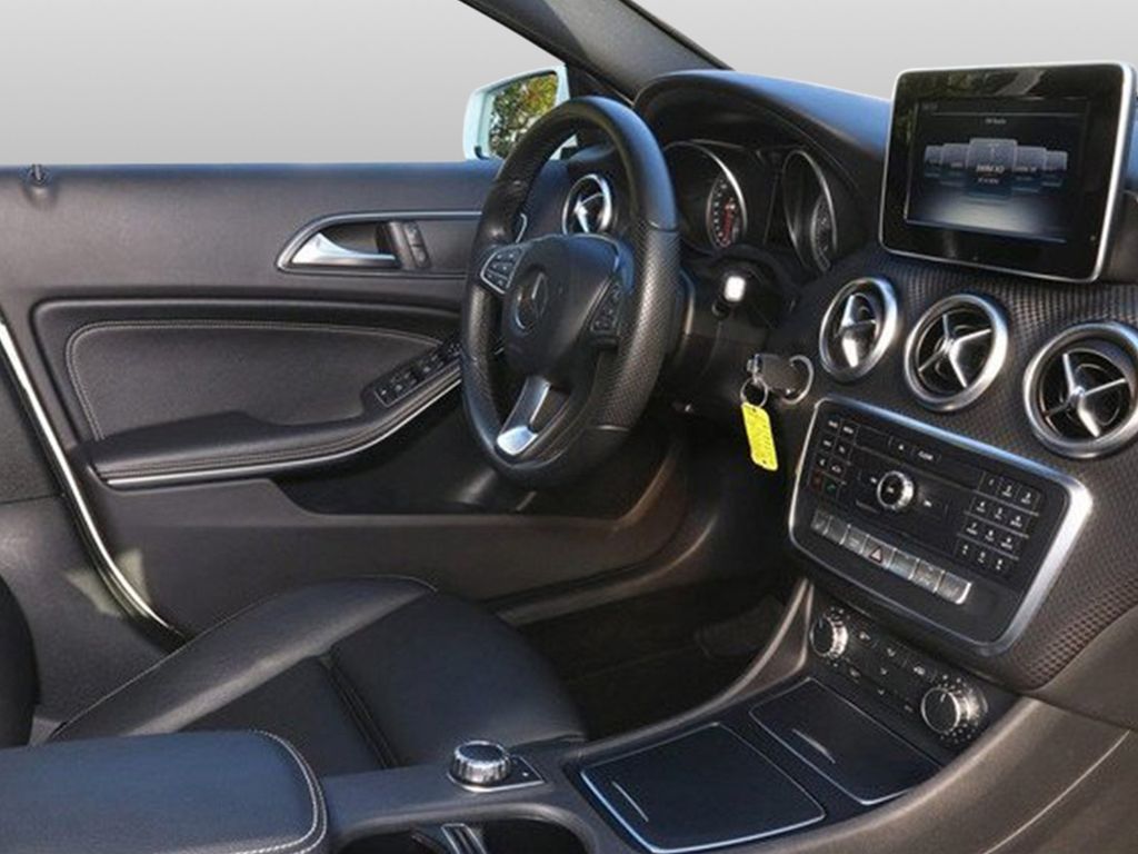 Mercedes-Benz A 180 2016