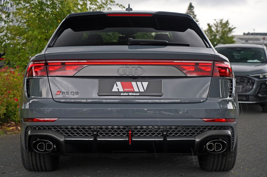 Audi RSQ8 2025