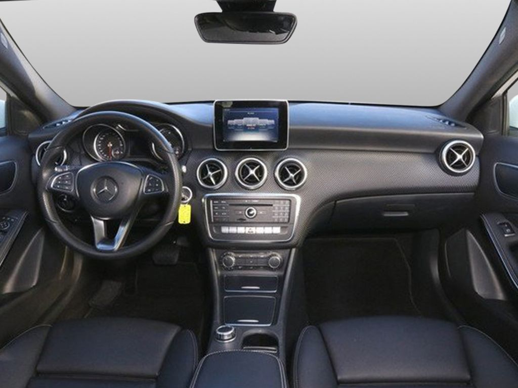 Mercedes-Benz A 180 2016
