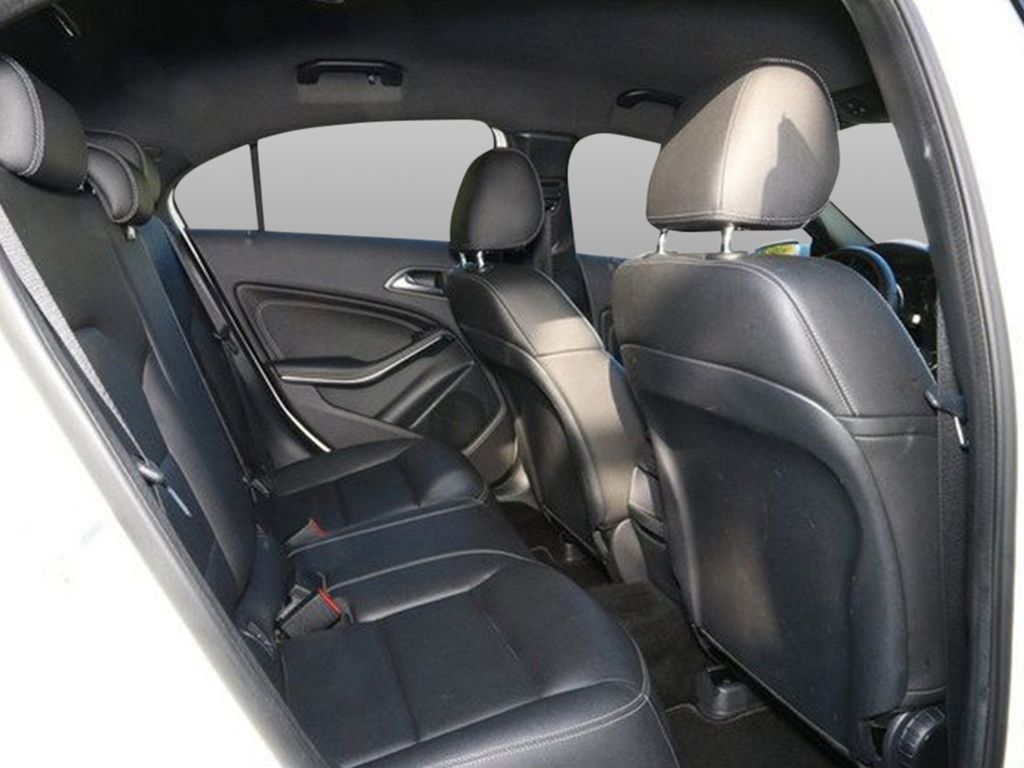 Mercedes-Benz A 180 2016