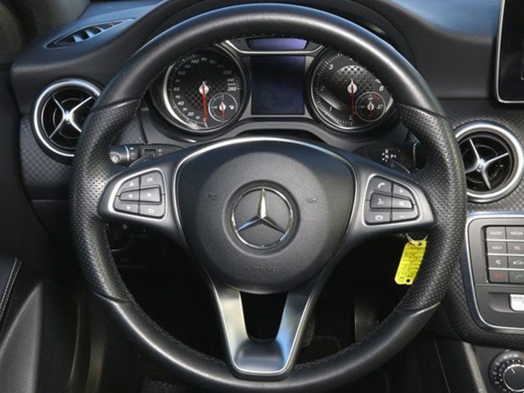 Mercedes-Benz A 180 2016