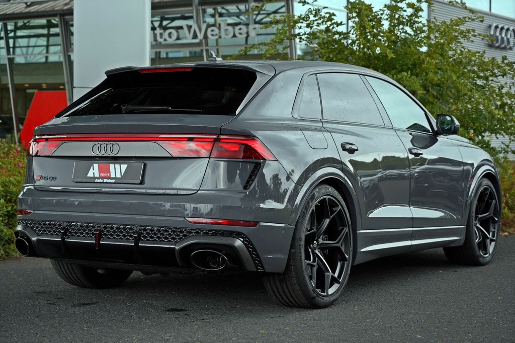 Audi RSQ8 2025