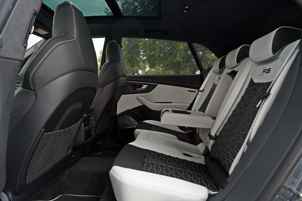 Audi RSQ8 2025