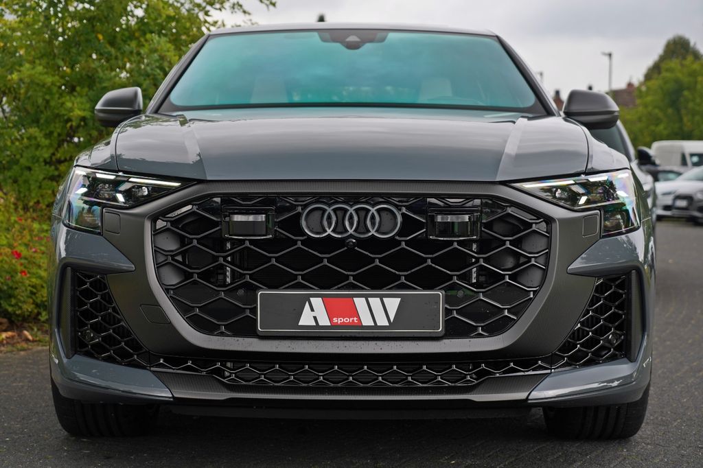 Audi RSQ8 2025