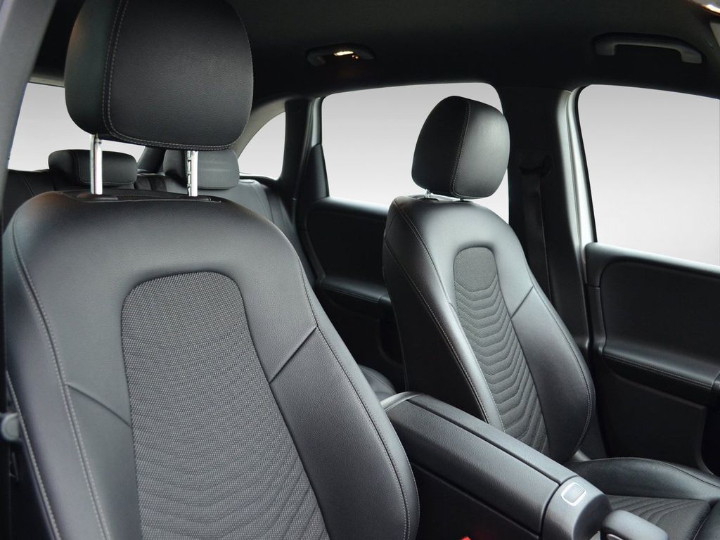 Mercedes-Benz B 180 2019