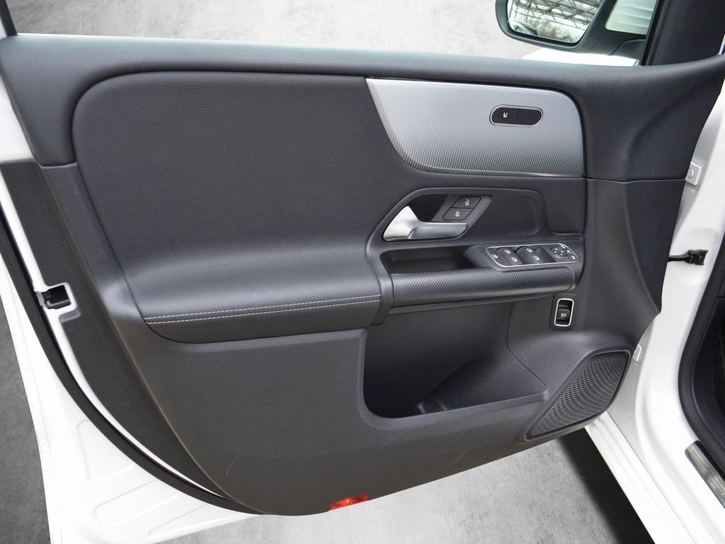 Mercedes-Benz B 180 2019