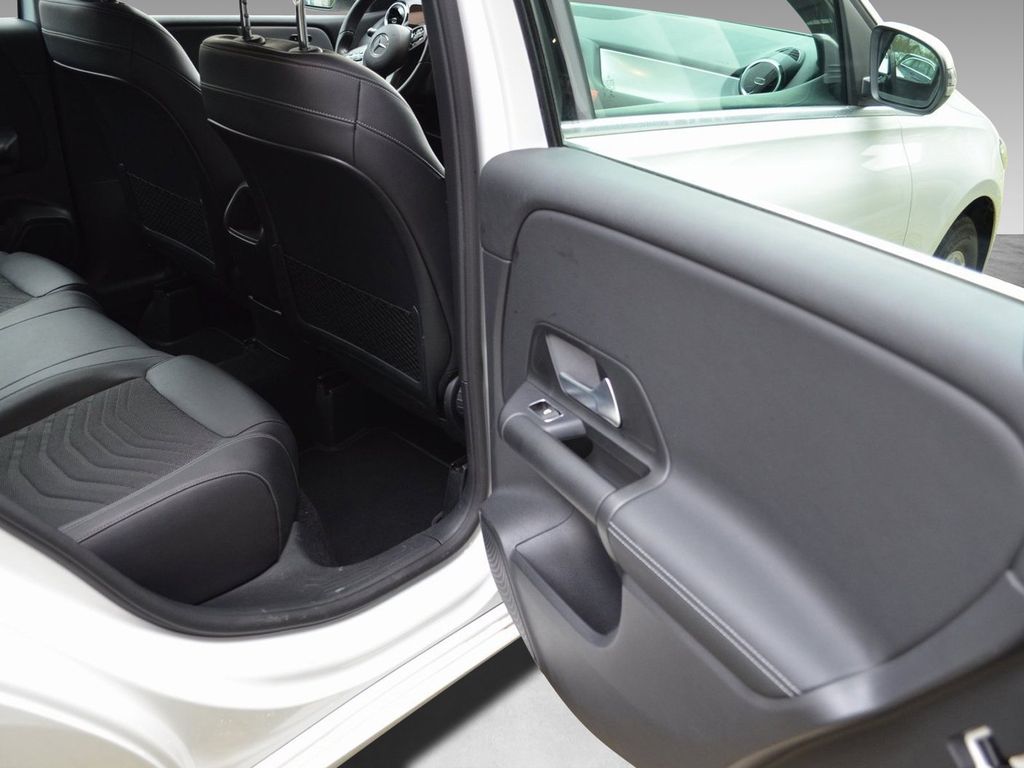 Mercedes-Benz B 180 2019