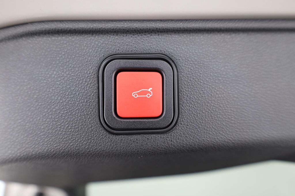 Alfa Romeo Junior 2025