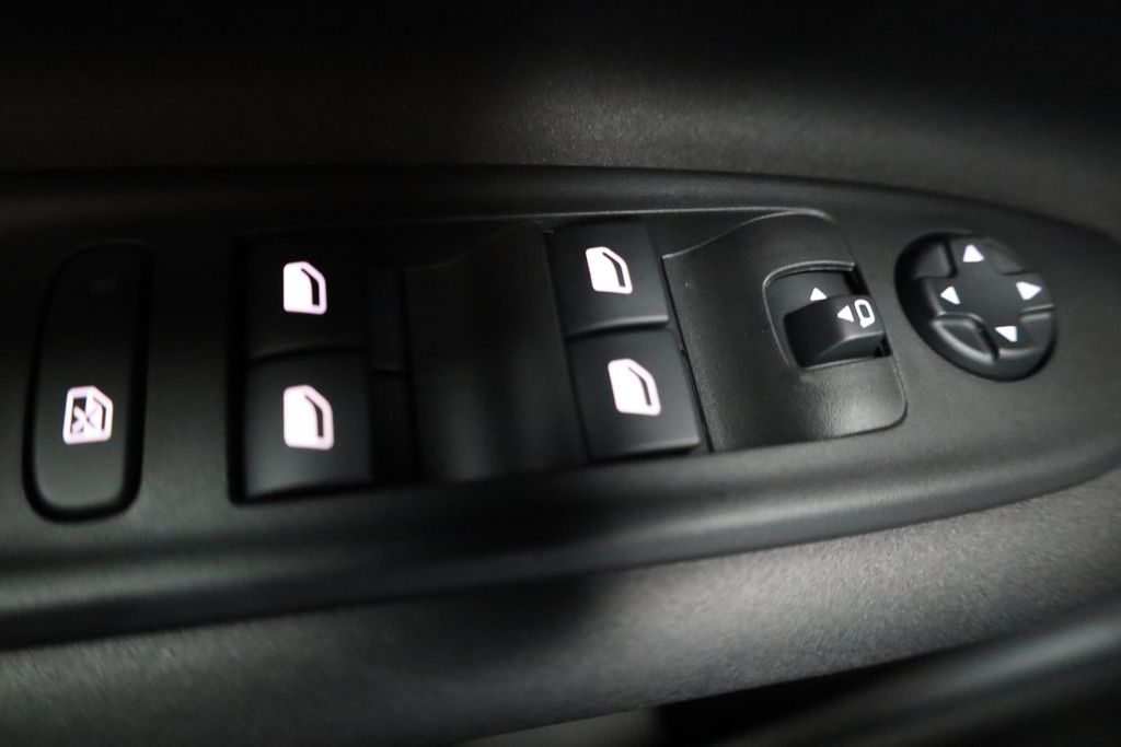 Alfa Romeo Junior 2025