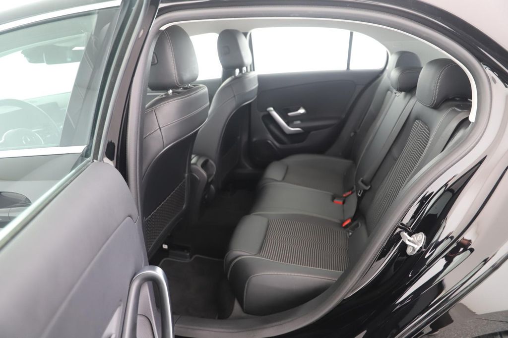 Mercedes-Benz A 220 2021