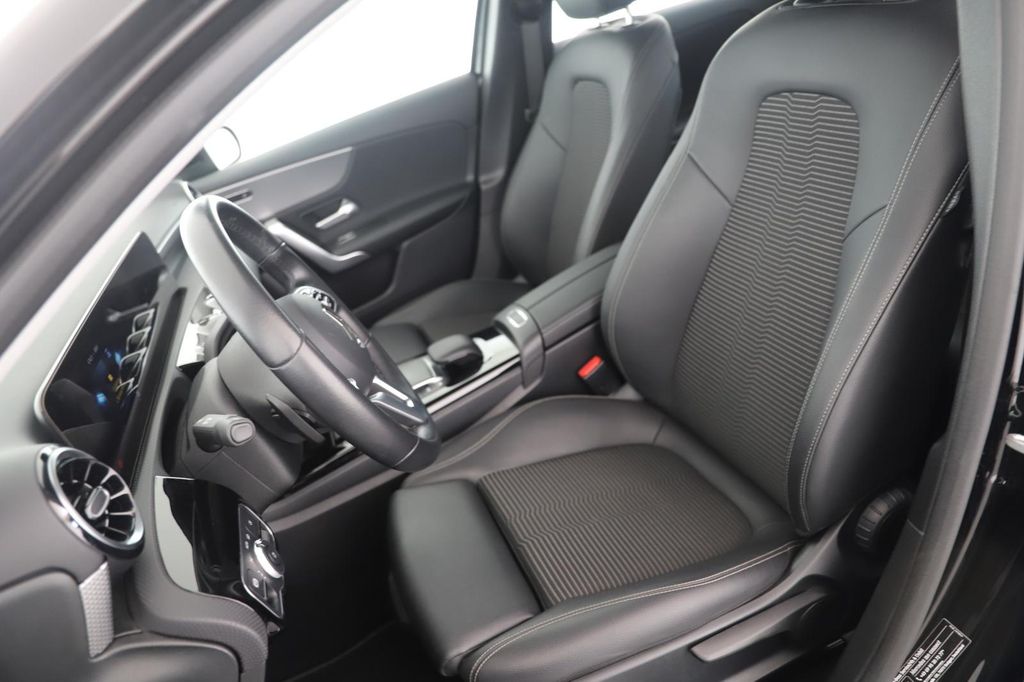 Mercedes-Benz A 220 2021