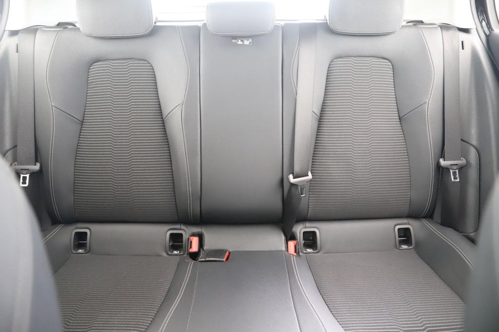 Mercedes-Benz A 220 2021