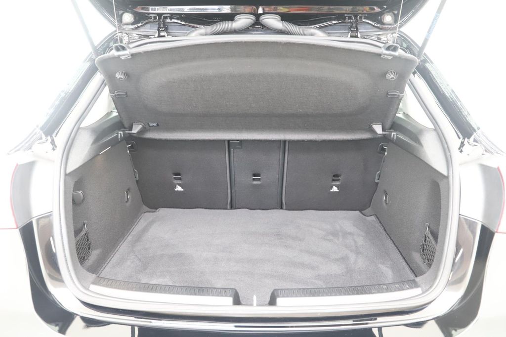 Mercedes-Benz A 220 2021