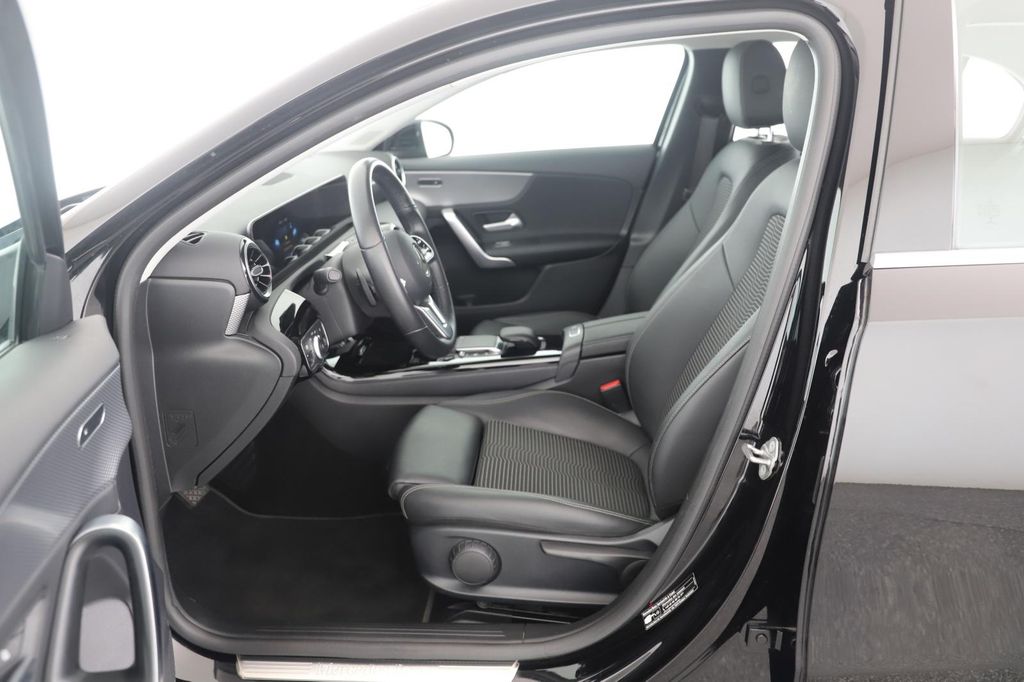 Mercedes-Benz A 220 2021