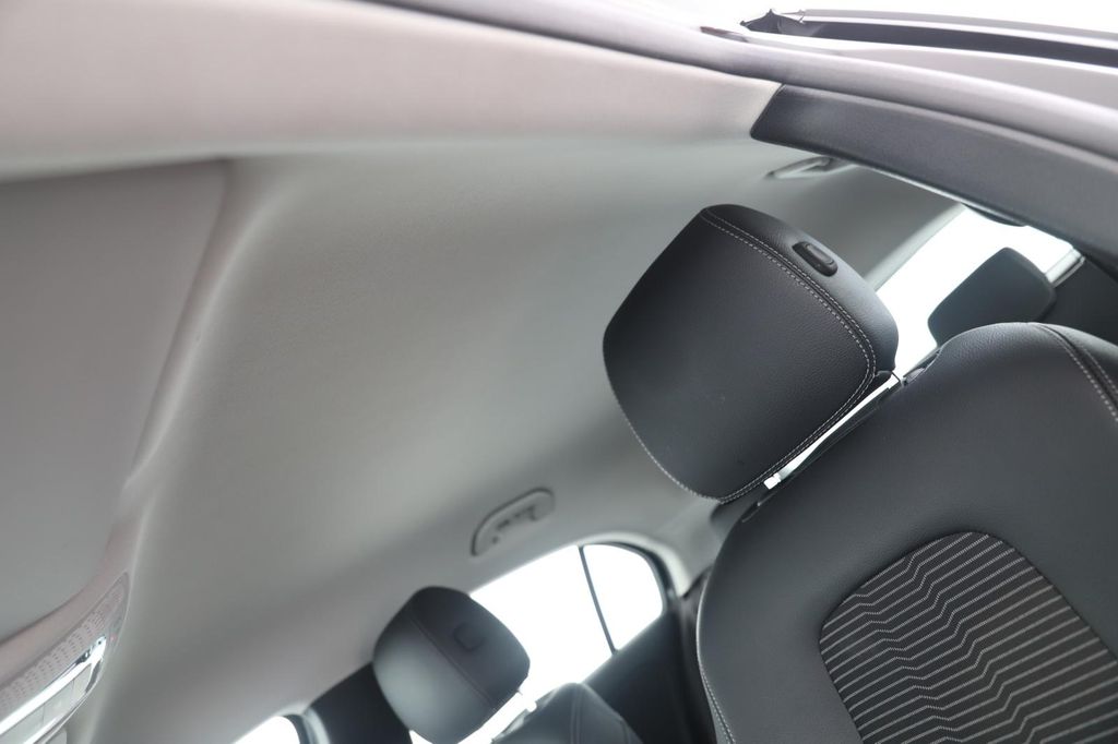 Mercedes-Benz A 220 2021