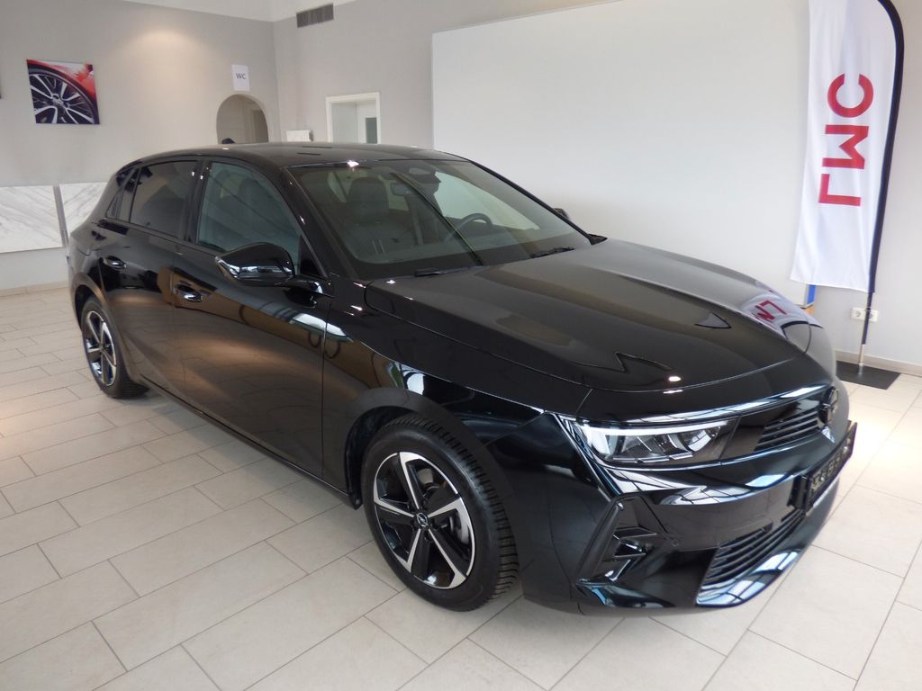 Opel Astra 2024