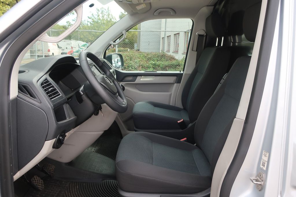 Volkswagen T6 Transporter 2016