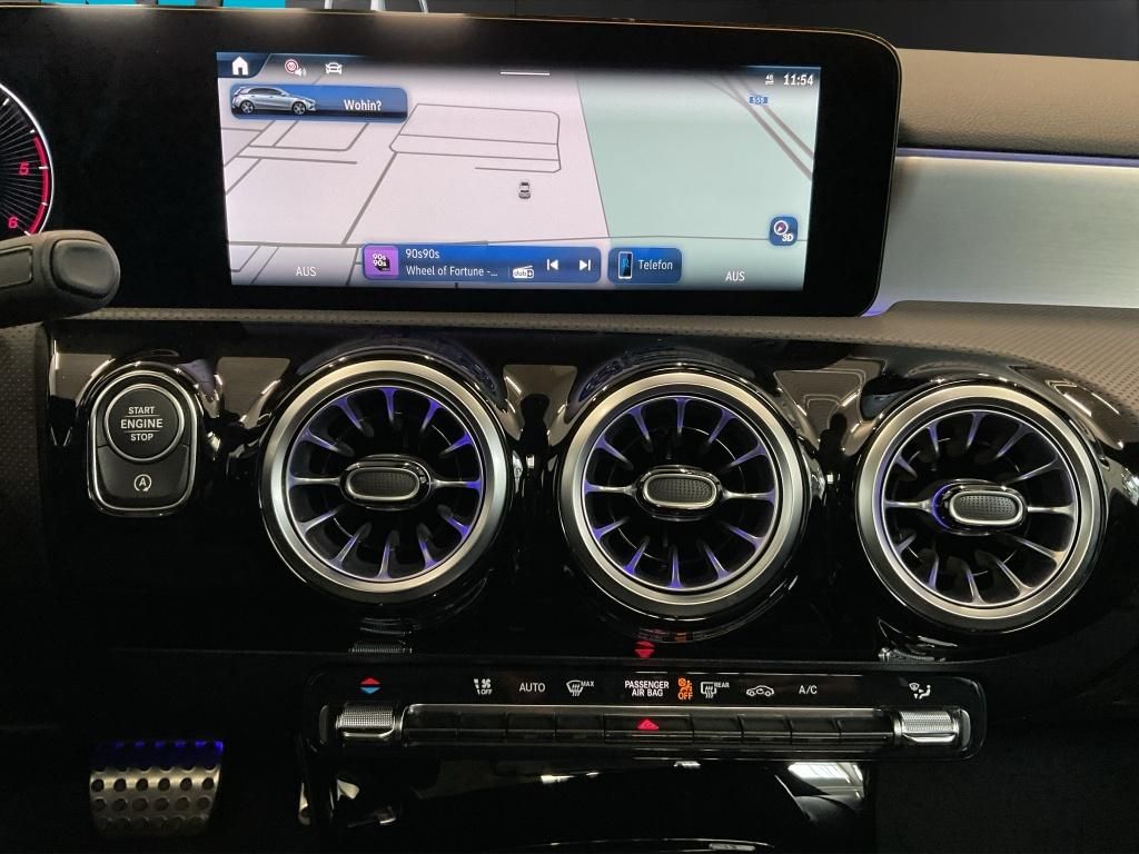 Mercedes-Benz A 200 2025