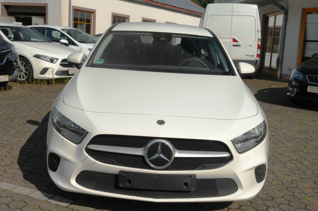 Mercedes-Benz A 180 2022