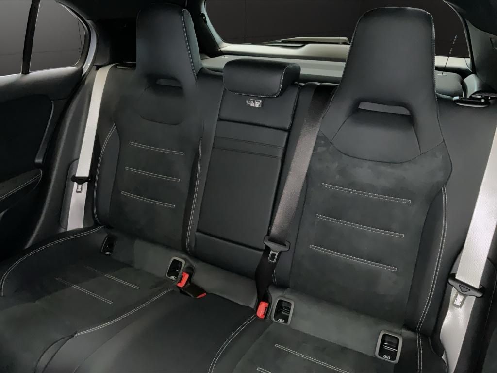 Mercedes-Benz A 200 2025